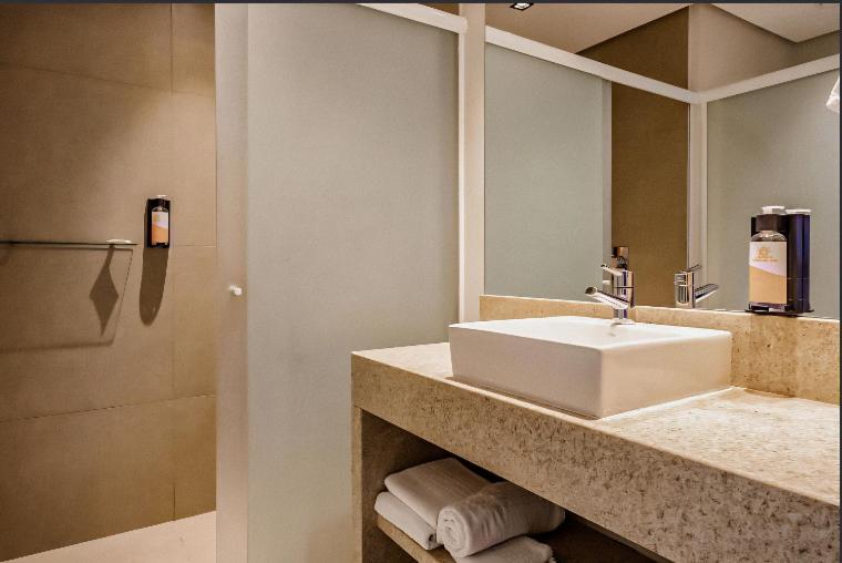 Quarto Hotel Beto Carrero Penha Bagian luar foto